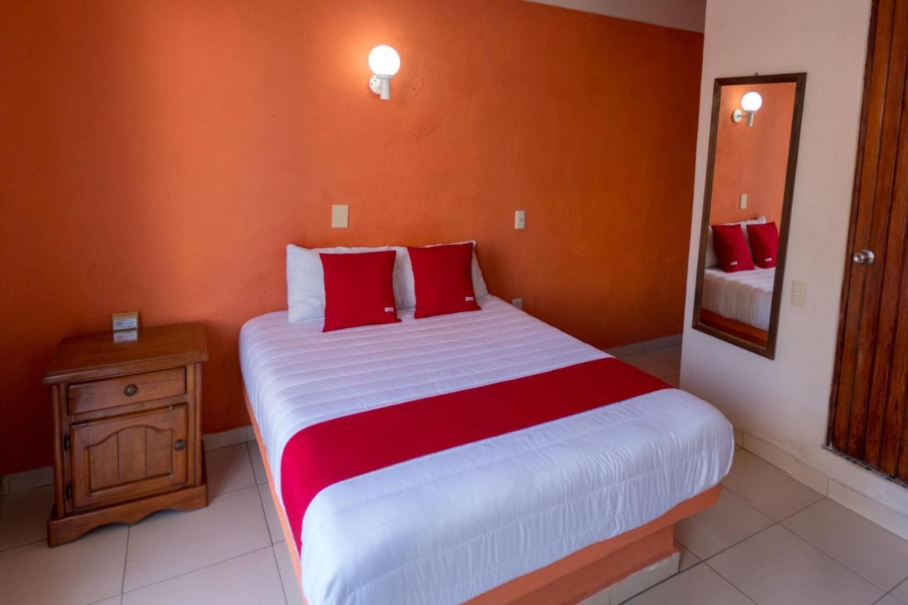 Hotel Casa Bravo Ζιουατανέχο Εξωτερικό φωτογραφία