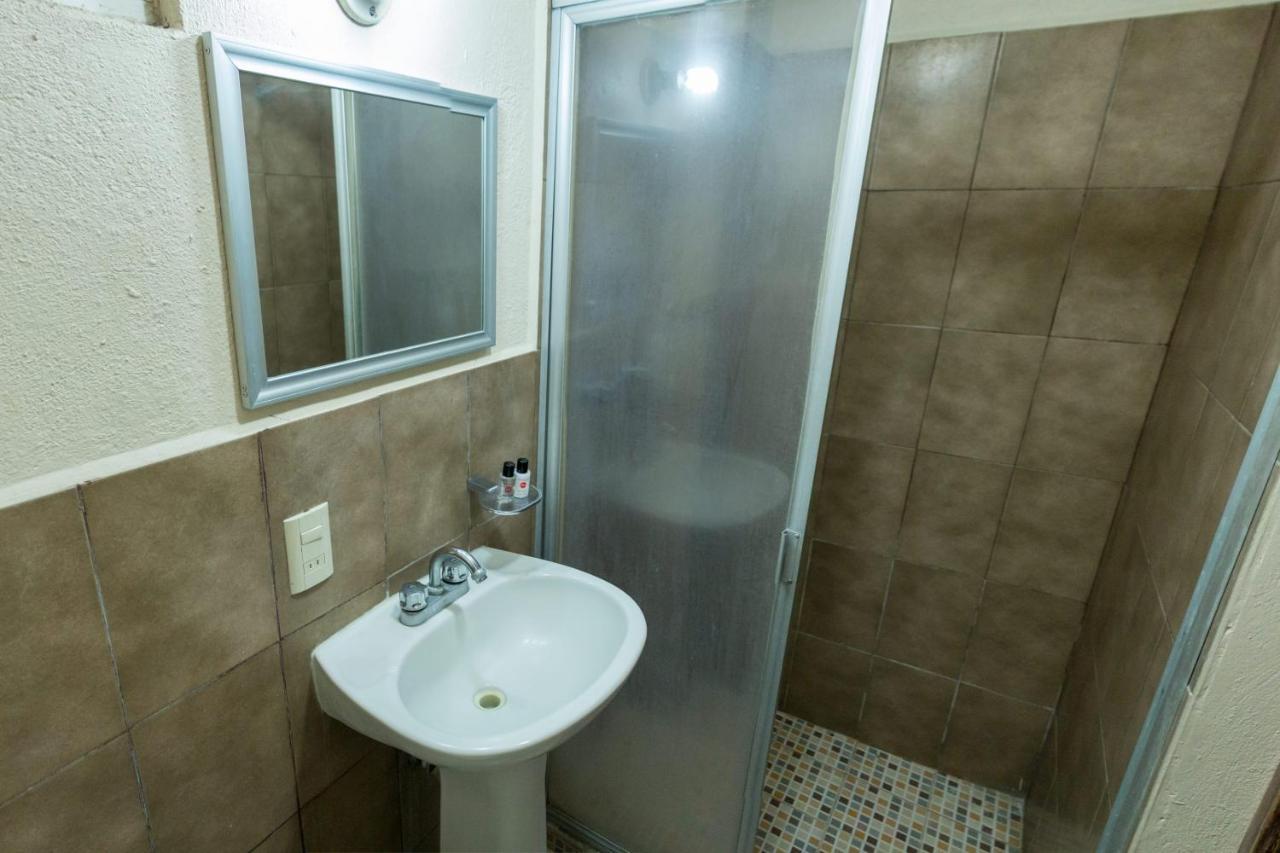 Hotel Casa Bravo Ζιουατανέχο Εξωτερικό φωτογραφία