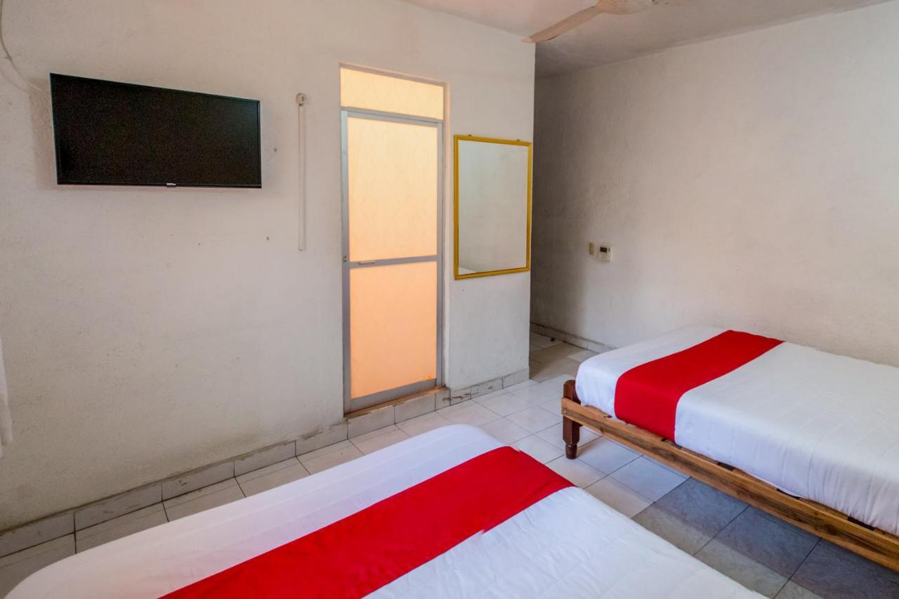 Hotel Casa Bravo Ζιουατανέχο Εξωτερικό φωτογραφία