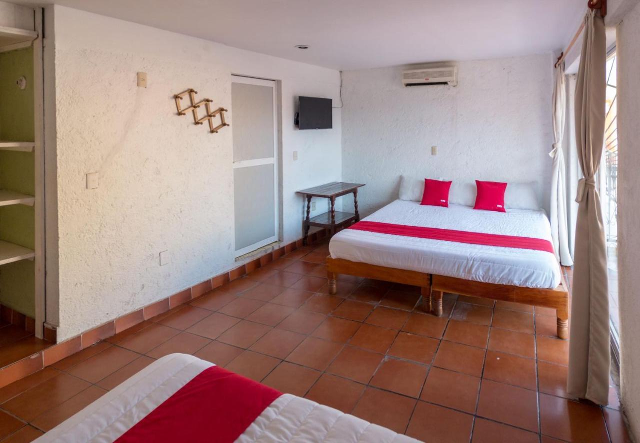 Hotel Casa Bravo Ζιουατανέχο Εξωτερικό φωτογραφία