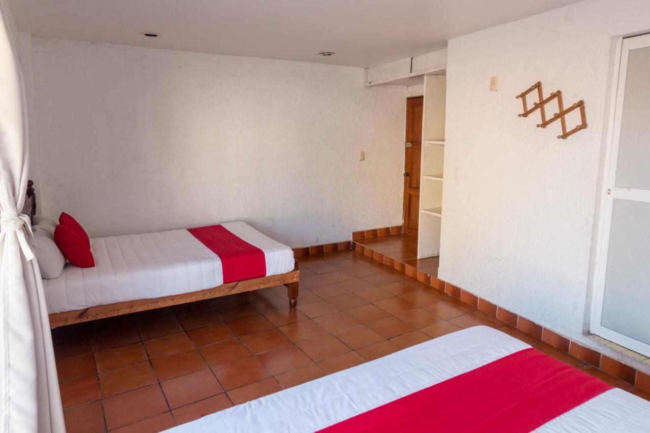 Hotel Casa Bravo Ζιουατανέχο Εξωτερικό φωτογραφία