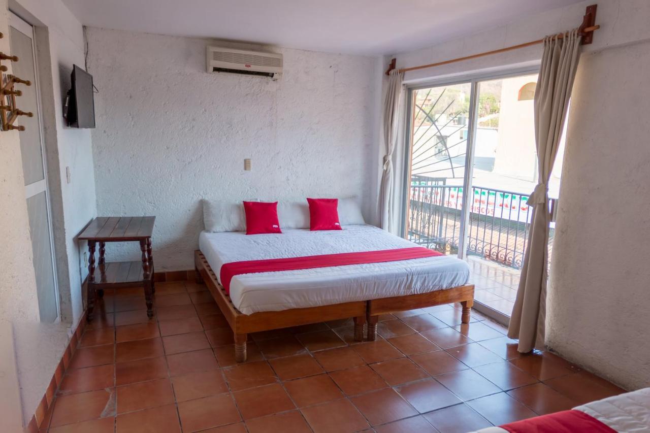 Hotel Casa Bravo Ζιουατανέχο Εξωτερικό φωτογραφία